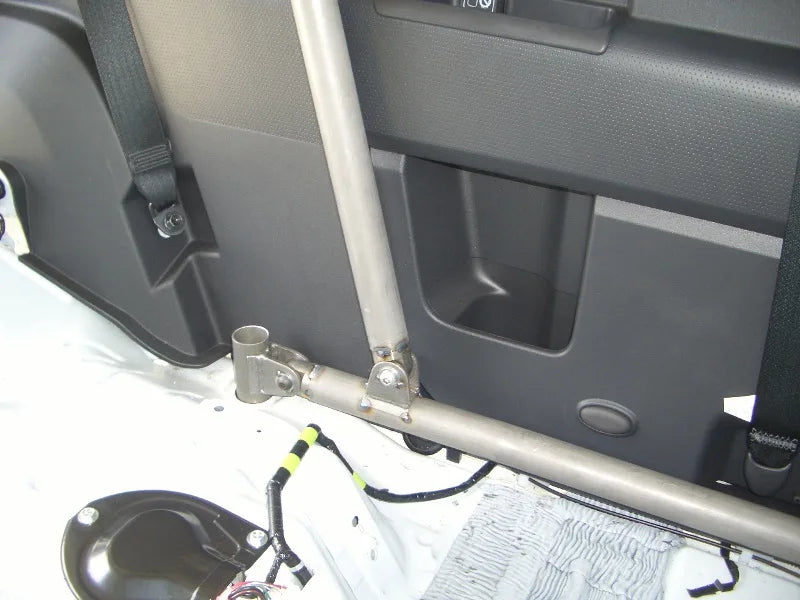 Cusco Power Brace Floor Toyota FJ Cruiser GSJ15W - 957 492 FL