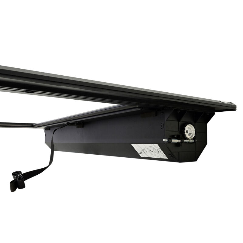 Westin 19-26 GM Silverado/Sierra 2500/3500 6ft 6in Bed Manual Retractable Tonneau Cover - Black - 19-63995