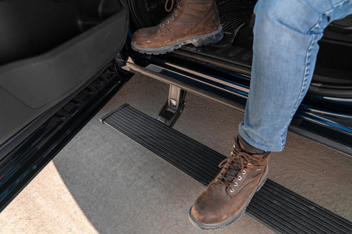 AMP Research 2020 Ford Expedition PowerStep - Black - 76337-01A