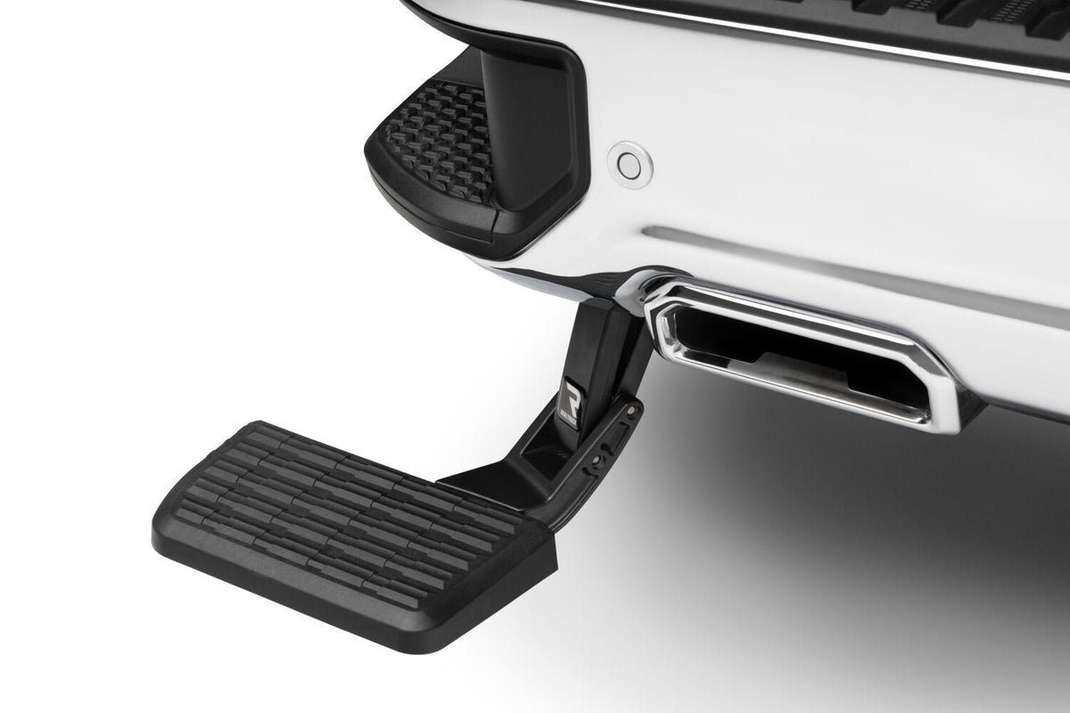 AMP Research 19-22 Chevrolet/GMC Silverado/Sierra 1500 BedStep - Black - 75323-01A