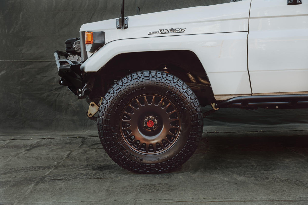 Nomad N503CO Sahara 17x8.5in / 6x135 BP / 0mm Offset / 87.1mm Bore