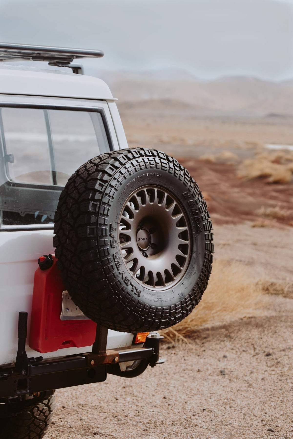 Nomad N503CO Sahara 17x8.5in / 6x135 BP / 0mm Offset / 87.1mm Bore