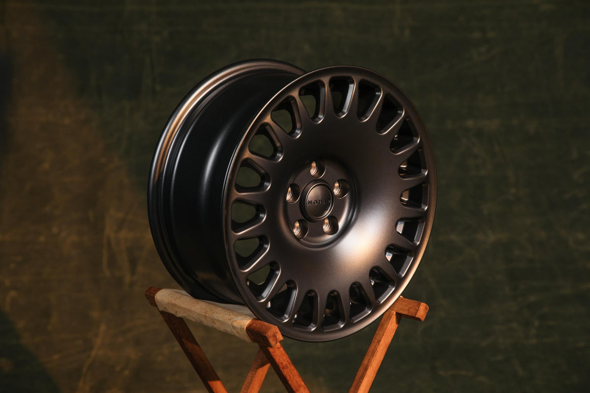 Nomad N503DU Sahara 16x8in / 6x139.7 BP / -10mm Offset / 106.1mm Bore