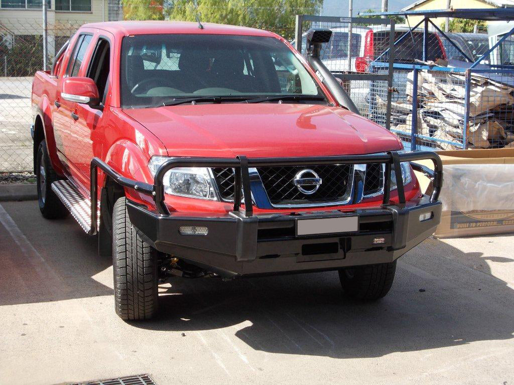 DOBINSONS BULL BAR CLASSIC BLACK FOR NISSAN NAVARA/FRONTIER D40 WITH SMOOTH OEM BUMPER - BU45-3526