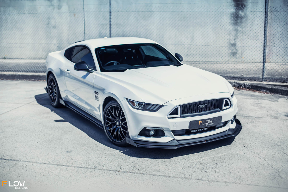 White Mustang S550 FM Front Lip/Side Splitters &amp; Rear Diffuser
