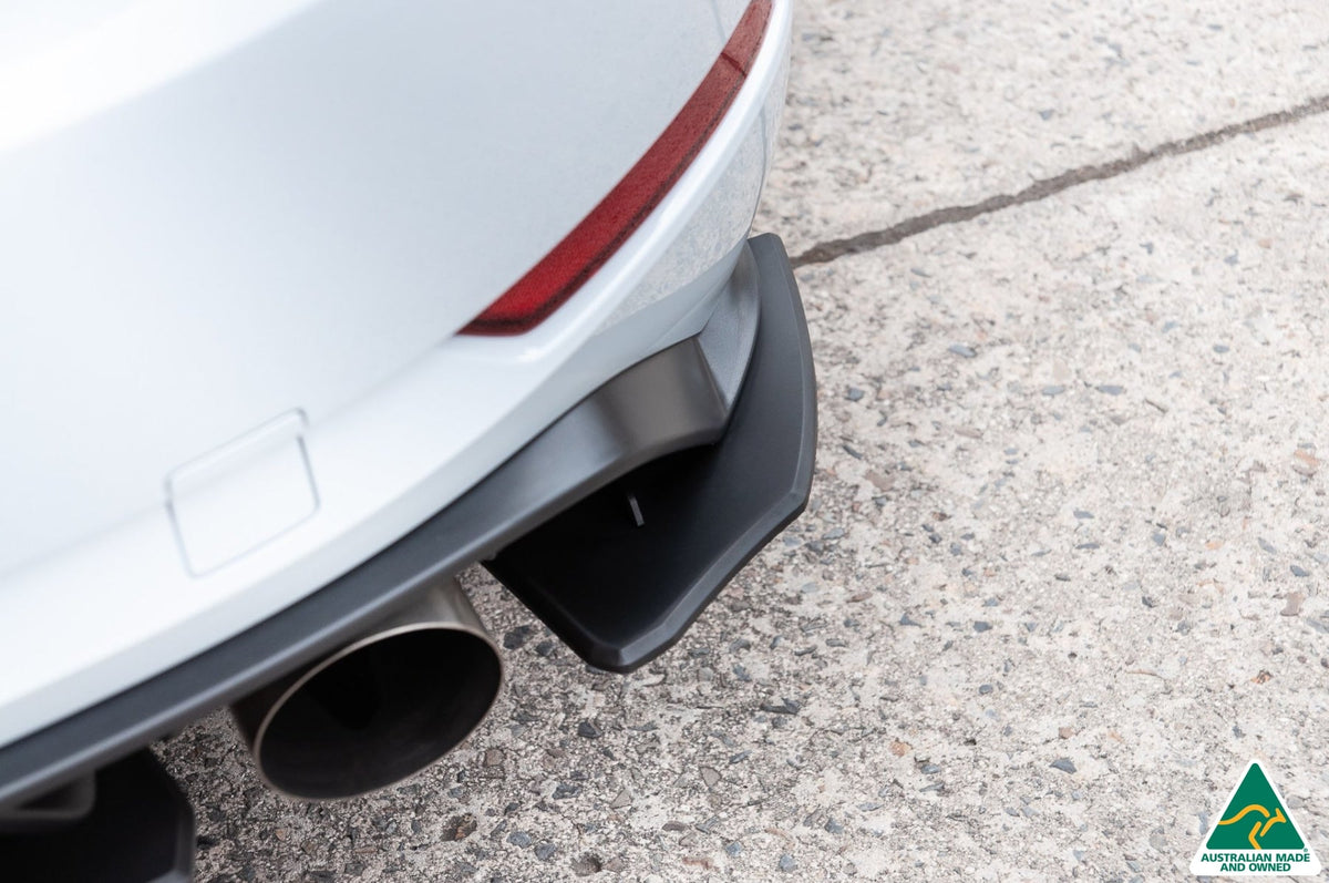 White Volkswagen MK7.5 Golf GTI &amp; R Rear Spats