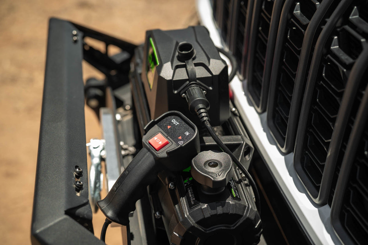 DV8 Offroad - DV8 Xtract 12k Synthetic Rope Winch - WB12K-SR