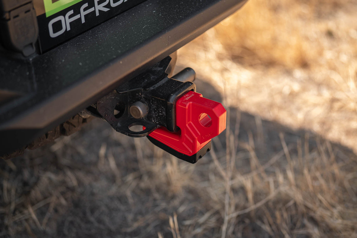 DV8 Offroad - DV8 Xtract 2" Hitch Skid Plate - UNHS-01RW