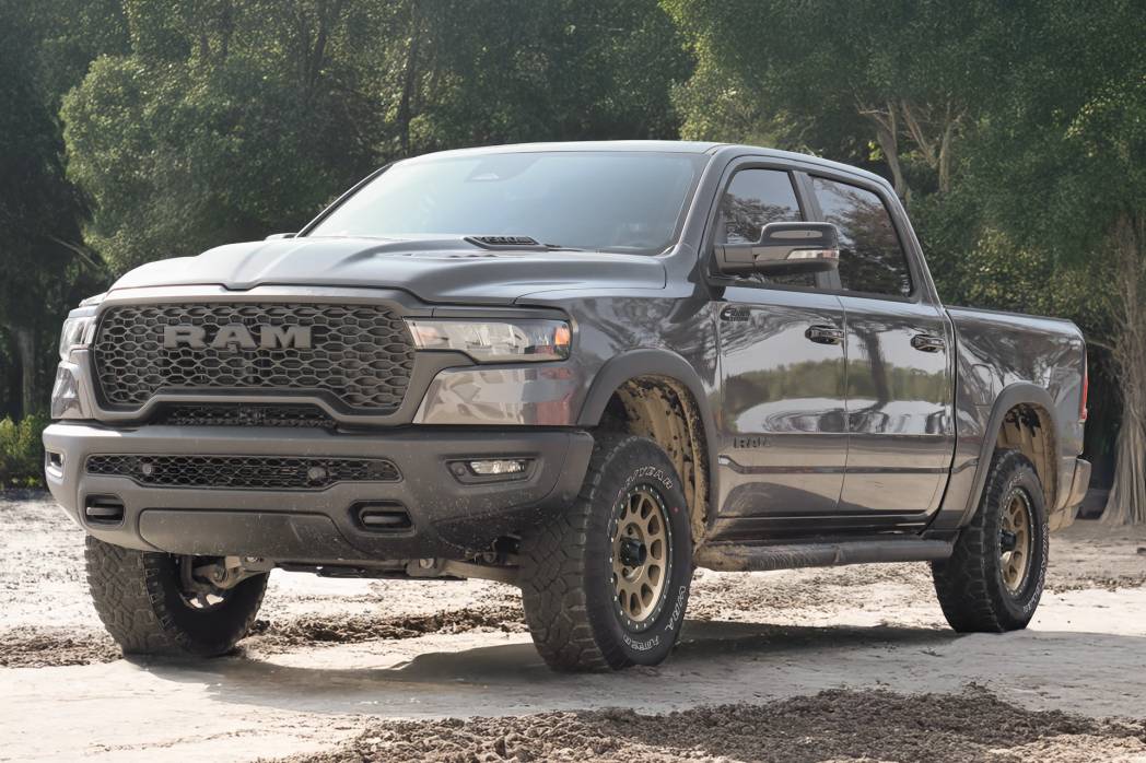 Eibach 2025 Dodge Ram 1500 Pro-Truck Lift Kit System Coilover Stage 2R - E86-27-011-06-22