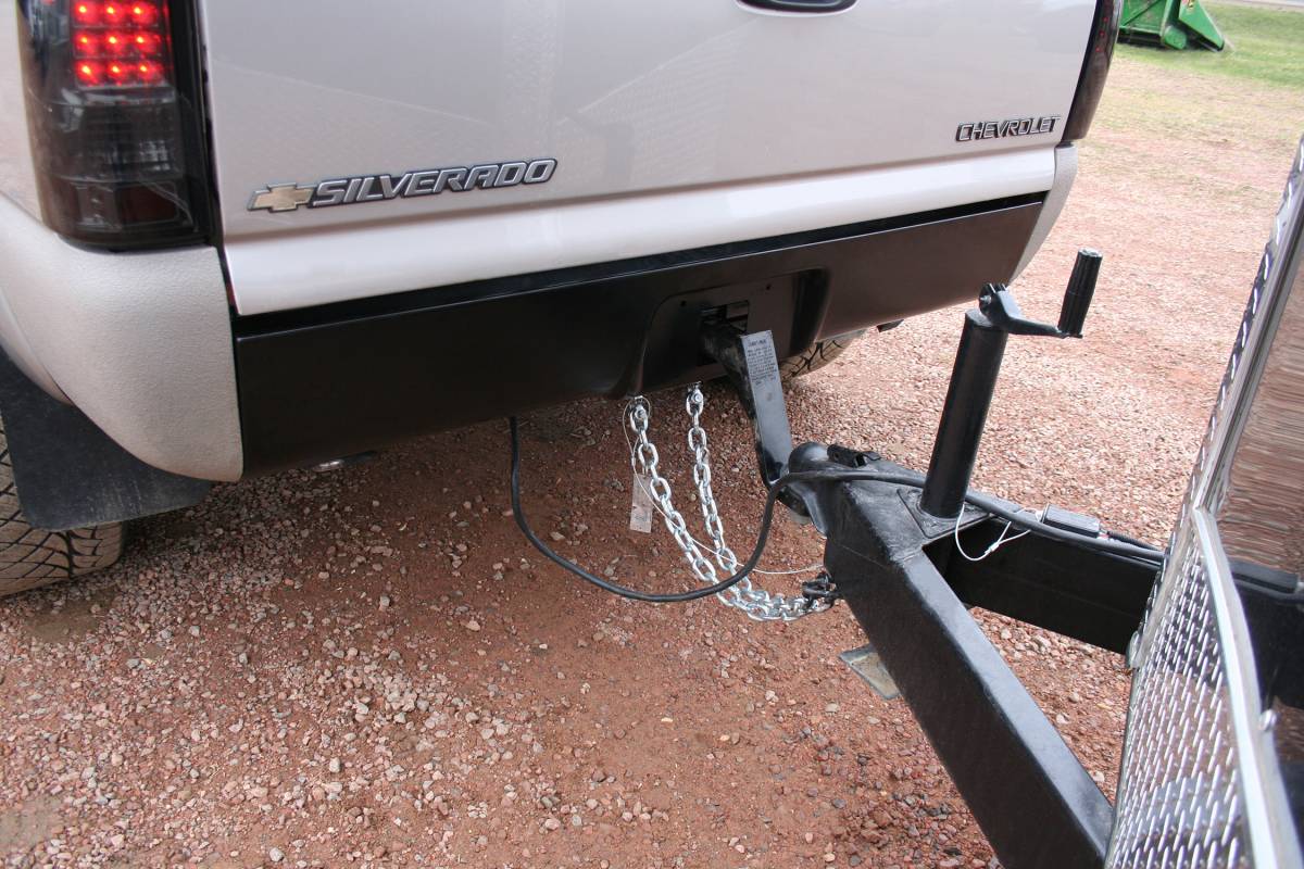 Wehrli 01-10 GM Short Bed 2in Receiver Hitch - BHP1001 - close-up view