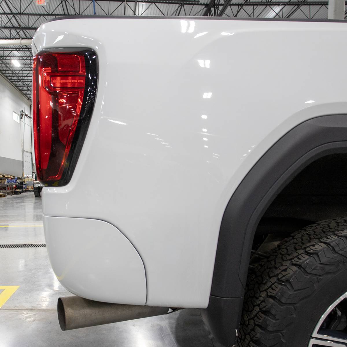 Wehrli Big Hitch Products 20-24 GMC 2500/3500 Fiberglass Roll Pan - BHP5007 - rear view