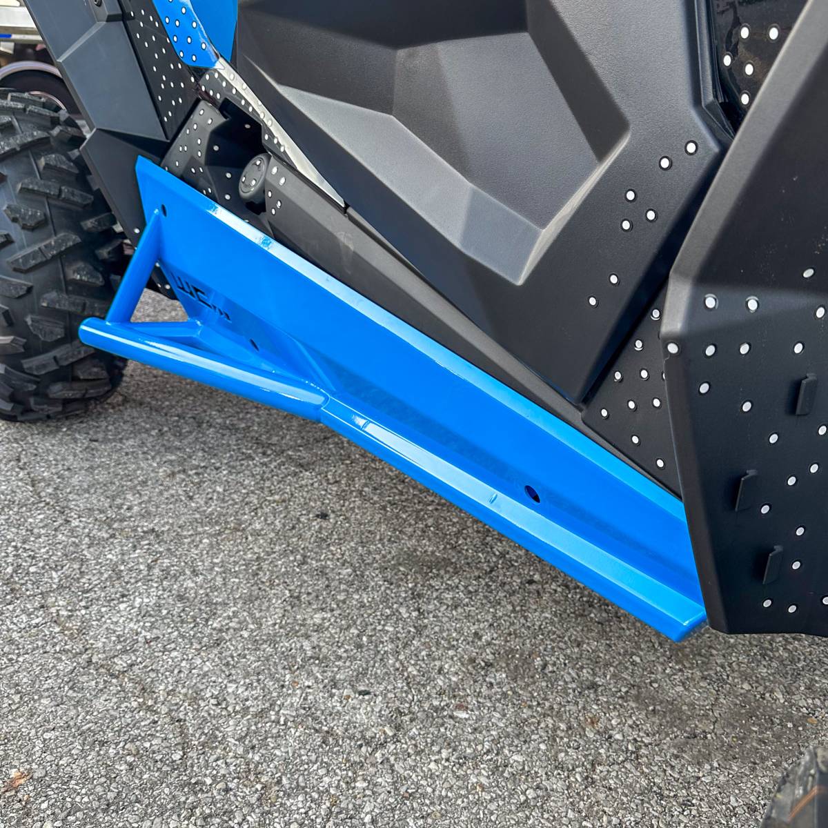Wehrli 19-23 Polaris RZR XP/S 1000 2 Seat Tree Kickers - Velocity Blue - WCF102101-RVB - front view
