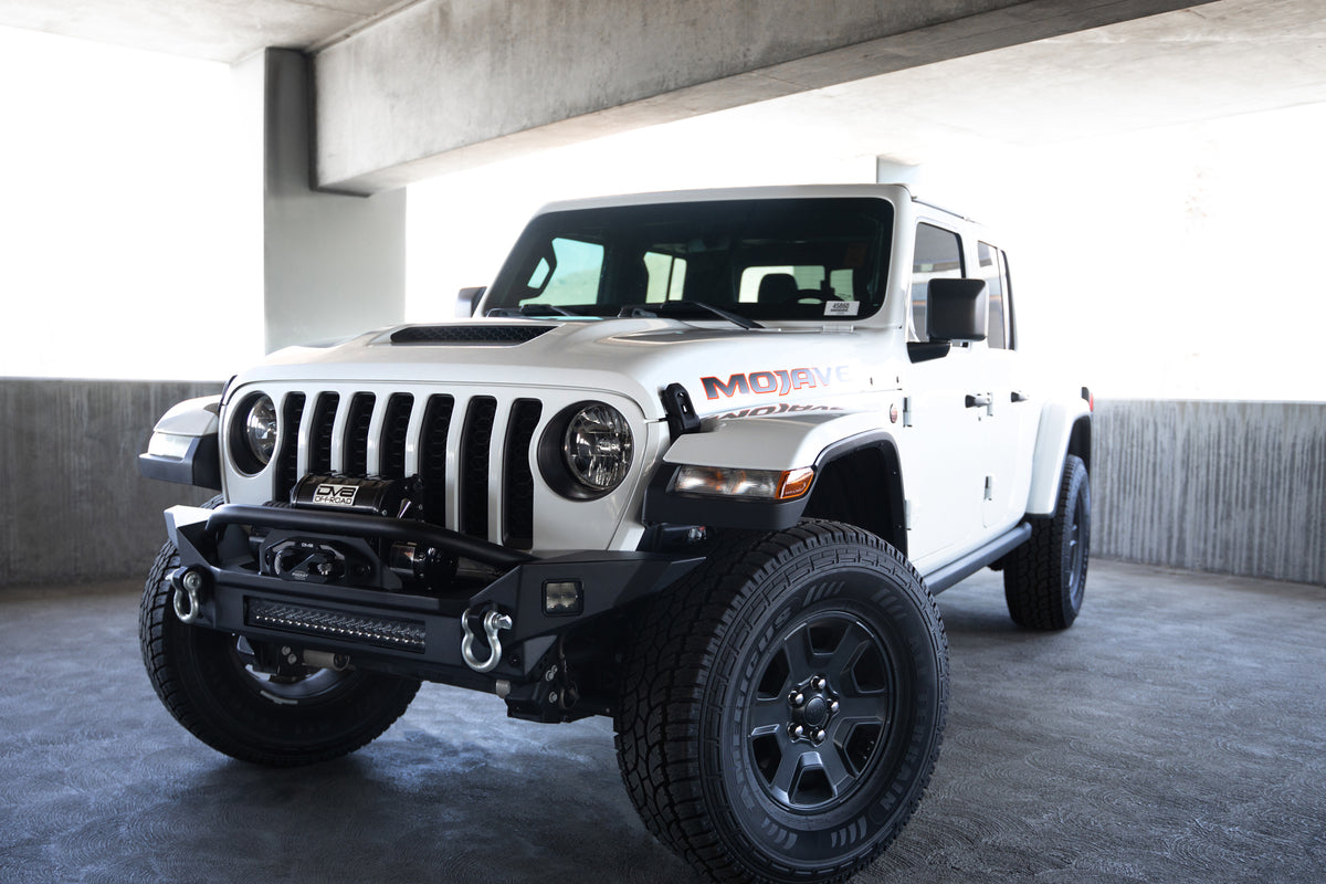 DV8 Offroad - Jeep Wrangler JL & Gladiator JT FS-7 Mid-Width Winch Front Bumper - FBJL-07