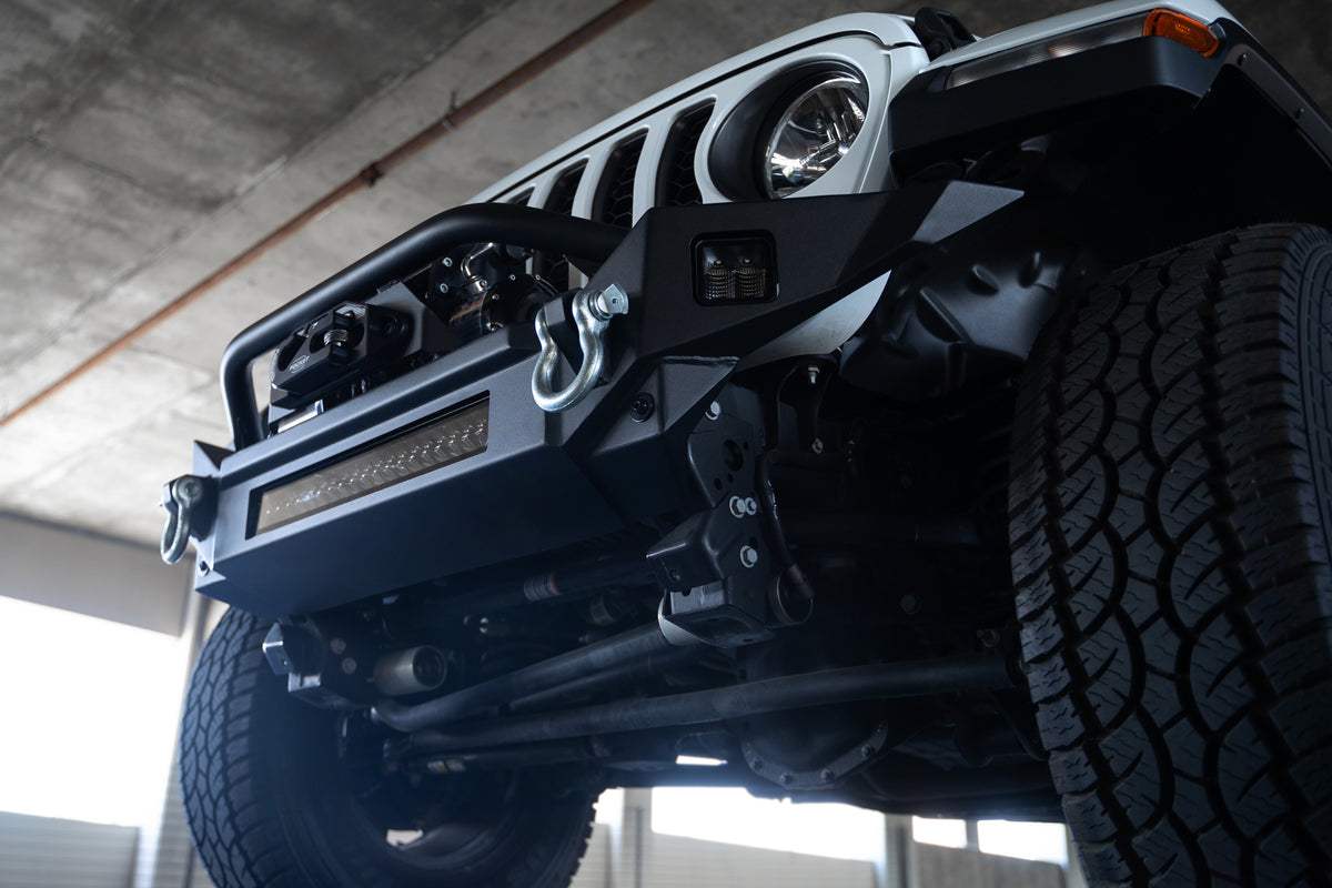 DV8 Offroad - Jeep Wrangler JL & Gladiator JT FS-7 Mid-Width Winch Front Bumper - FBJL-07