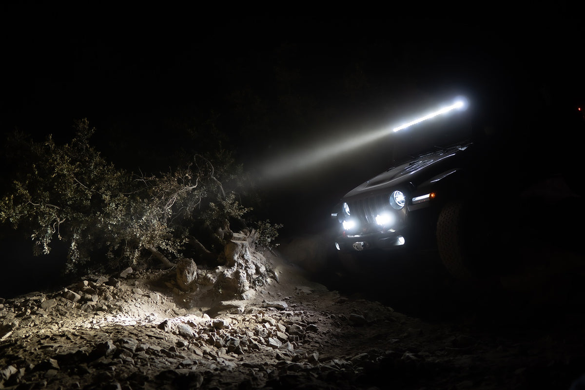 Baja Designs Jeep JL/JT Rubicon Steel Bumper LED Light Kit LP4 w/Upfitter - 447672UP