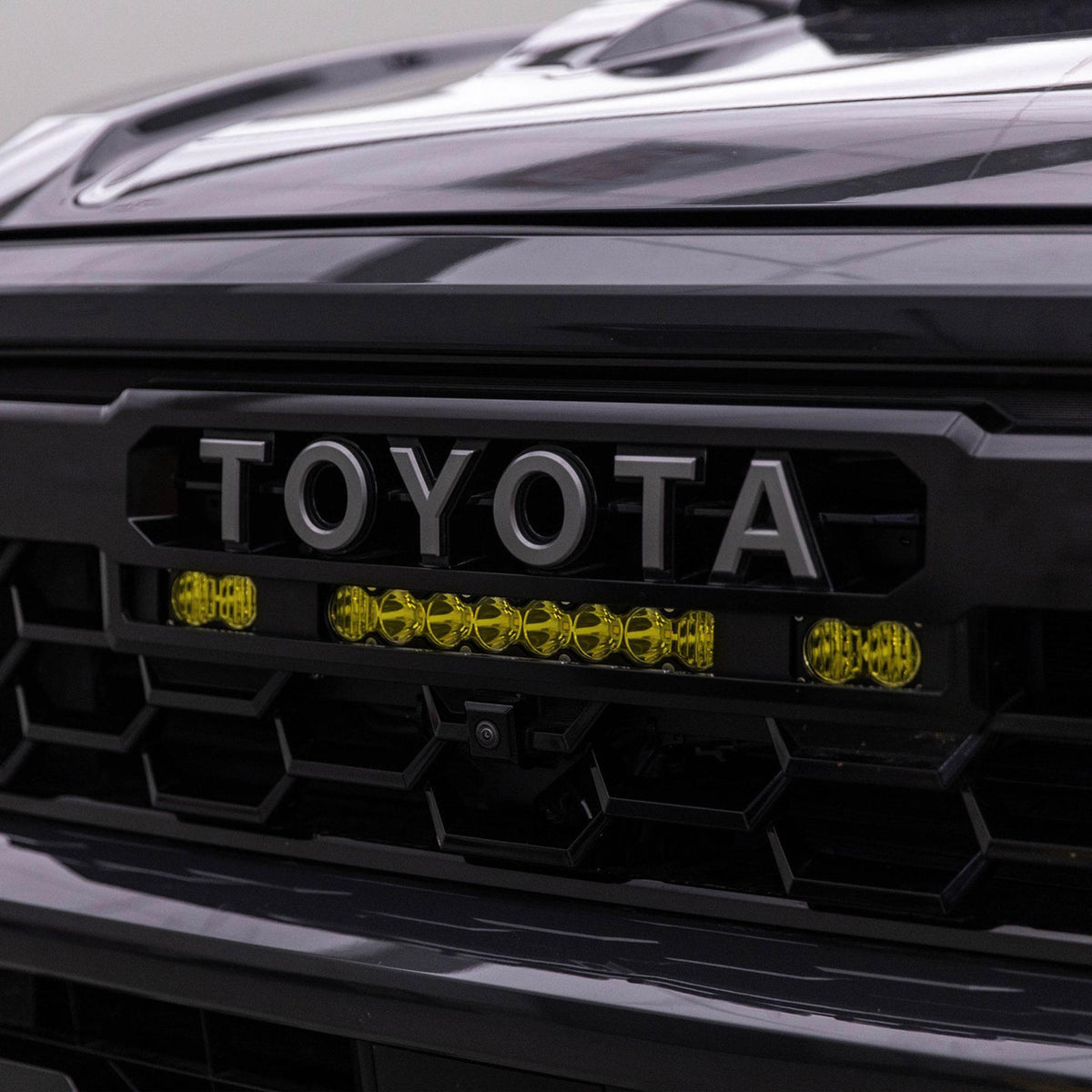 Baja Designs 2024+ Toyota Tacoma S8 10in Light Bar / S2 Pro TRD Pro Grille Conversion Light Kit - 448263