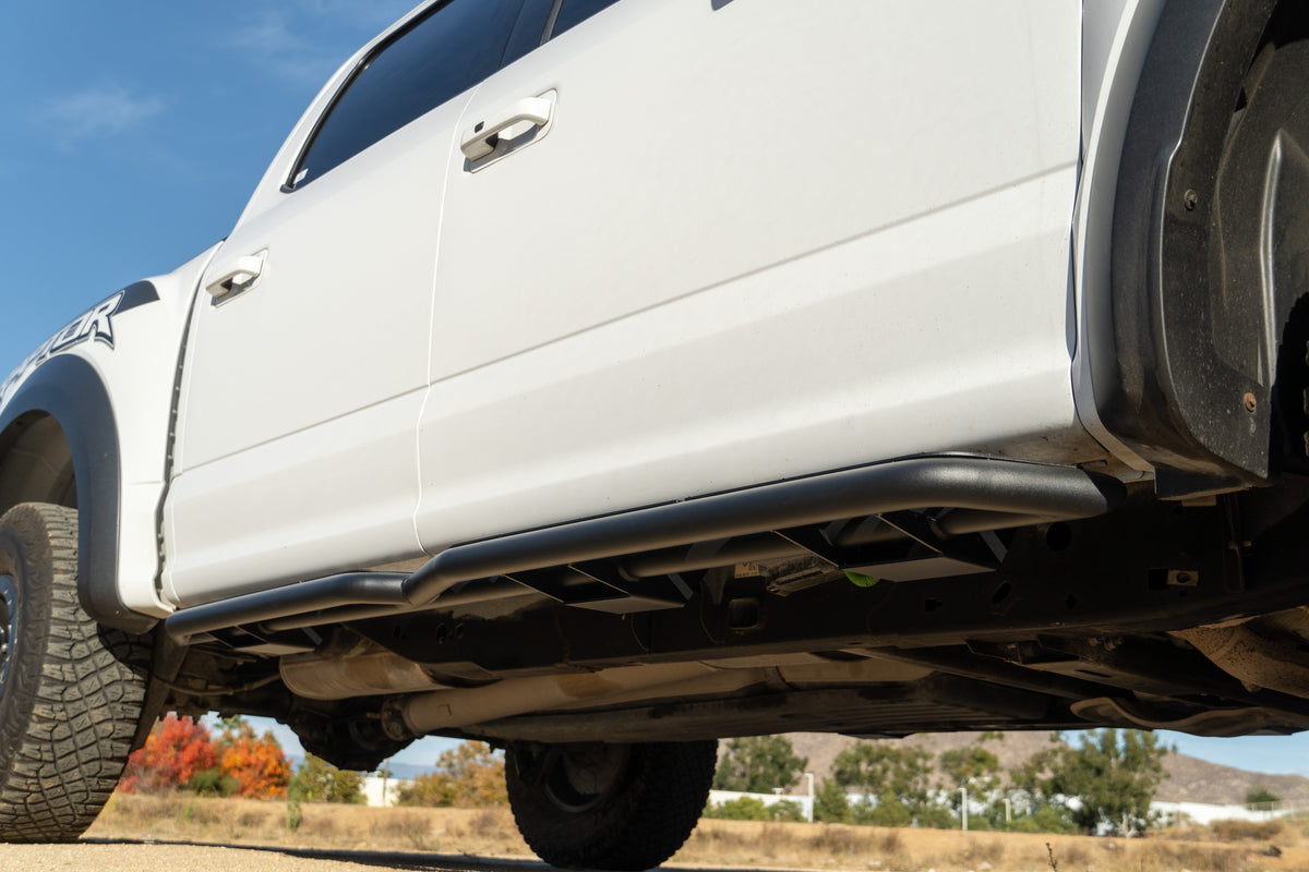 DV8 Offroad - 2015-2026 Ford F-150 Crew Cab & Raptor | OE Plus Side Steps - SRFF1-01