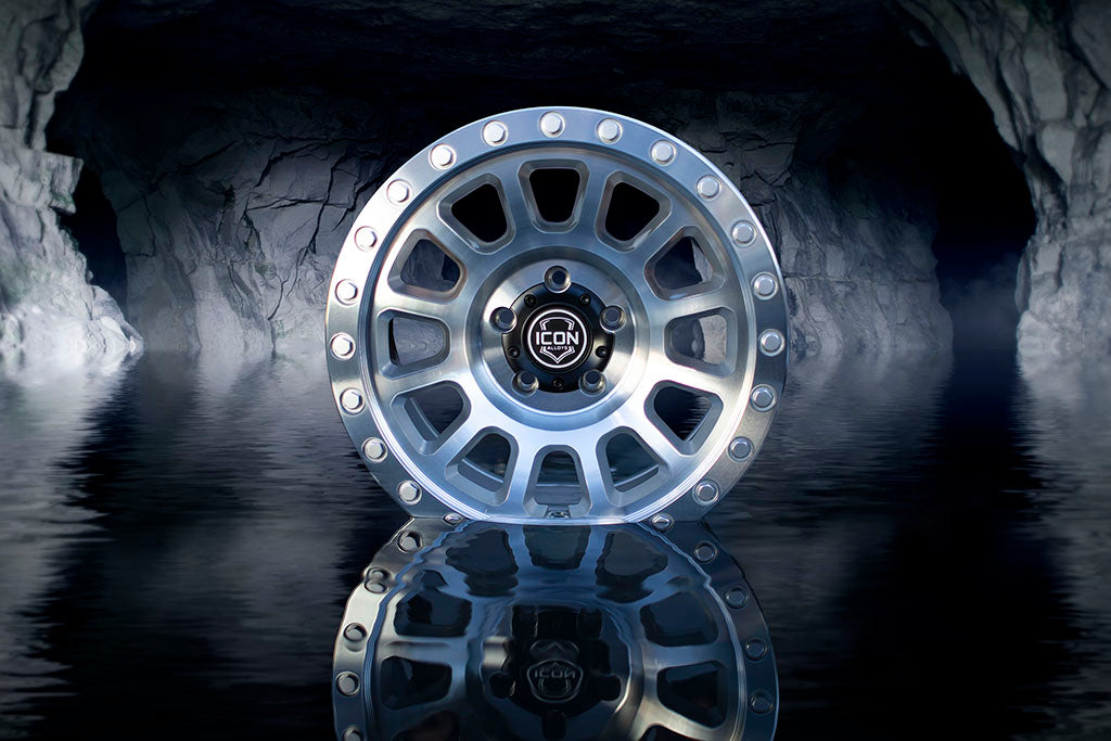 ICON Hulse 17 X 8.5 5 X 150 25mm Offset 5.75in BS Silver Machined - 8017855557SM