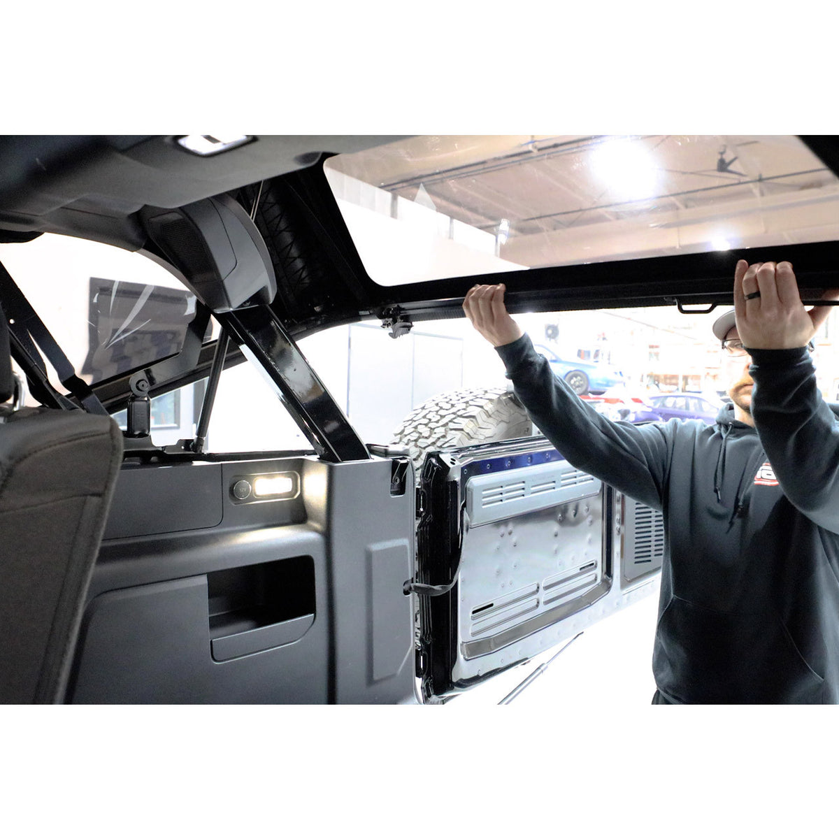 IAG Performance V2 EZ-Lift Soft Top Assist System for 2021+ Ford Bronco 4 Door Soft Top - IAG-BDY-F1003