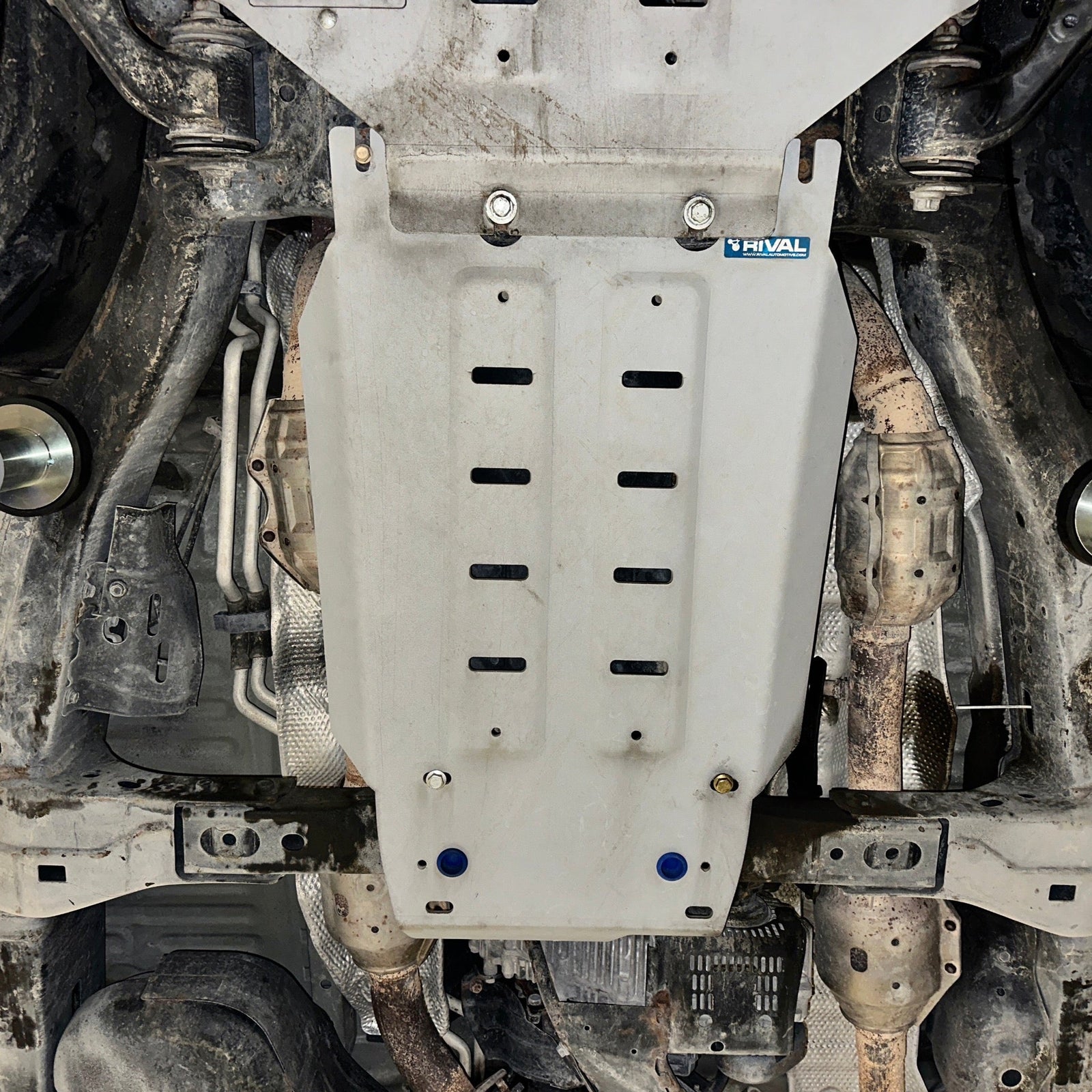 Rival 2007-2021 Toyota Land Cruiser Aluminum Transfer Case Skid Plate - 2333.5715.3.6