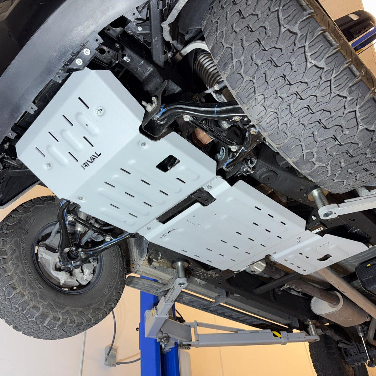 Rival 19-26 Chevrolet Silverado Tahoe Sierra Yukon Transfer Case Skid Plate - 2333.0815.2.6