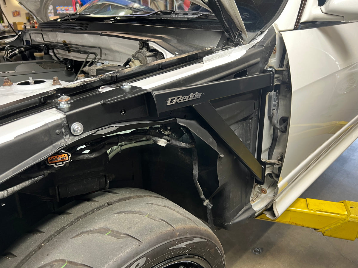 GReddy - Skyline GT-R (BCNR33) Front Fender Brace - 14028103