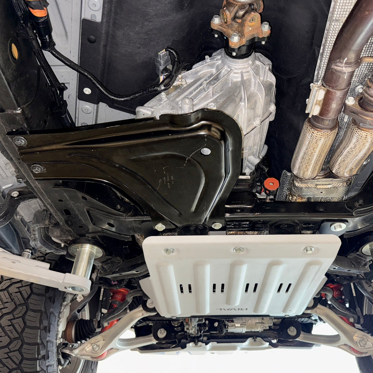 Rival 2021-Present Ford Bronco 2Door 4Door Aluminum Transmission Skid Plate - 2333.1898.1.6