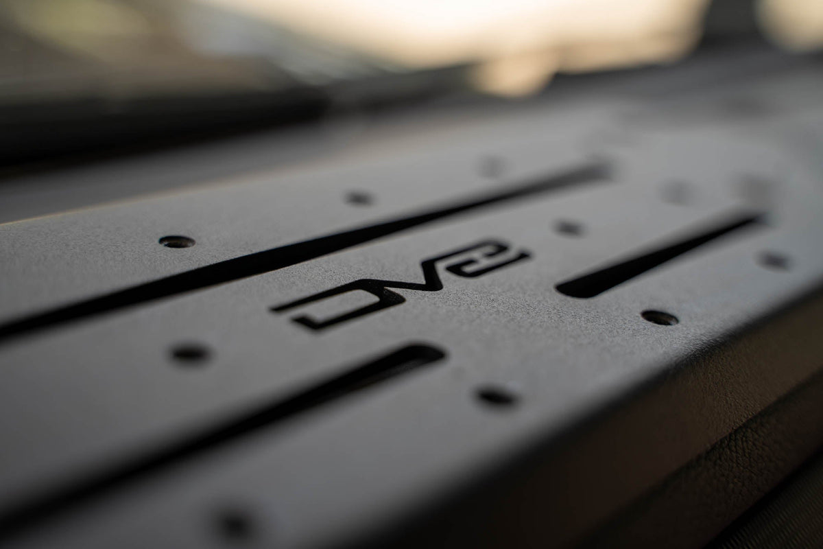 DV8 Offroad - 2018-2023 Jeep Wrangler JL & 2020-2023 Gladiator JT | Device Dash Mount V2 - DMJL-02