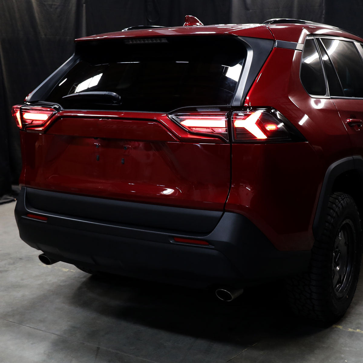 Spec-D Tuning - 2019-2024 Toyota RAV4 White LED Bar Sequential Signal Tail Lights (Matte Black Housing/Clear Lens) - LT-RAV419JMLED-SQ-TM