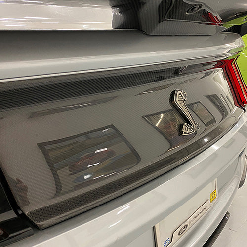 Ford Performance - 2020-2022 Gt500 Carbon Fiber Rear Deck Lid Trim Panel - M-16600-MCF