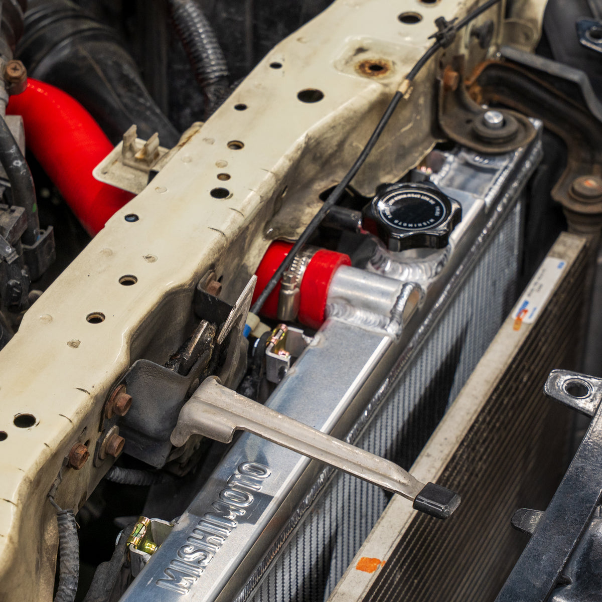 Mishimoto 12-15 Honda Civic Si Silicone Hose Kit - Red - MMHOSE-CIV-12SIRD for 2012-2015 Honda Civic - close-up