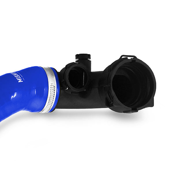 Mishimoto 99-06 BMW E46 Non-M Blue Silicone Hose Kit - MMHOSE-E46-NONMBL for 1999-2006 BMW 3 Series - installed view