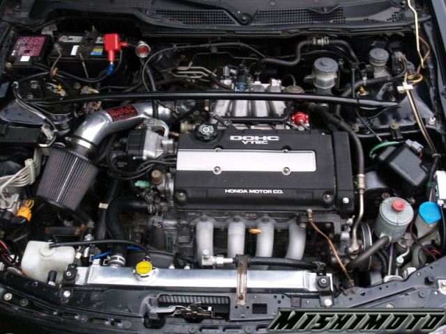 Mishimoto 94-01 Acura Integra Manual Aluminum Radiator - MMRAD-INT-94 for 1994-2001 Acura Integra - detail view