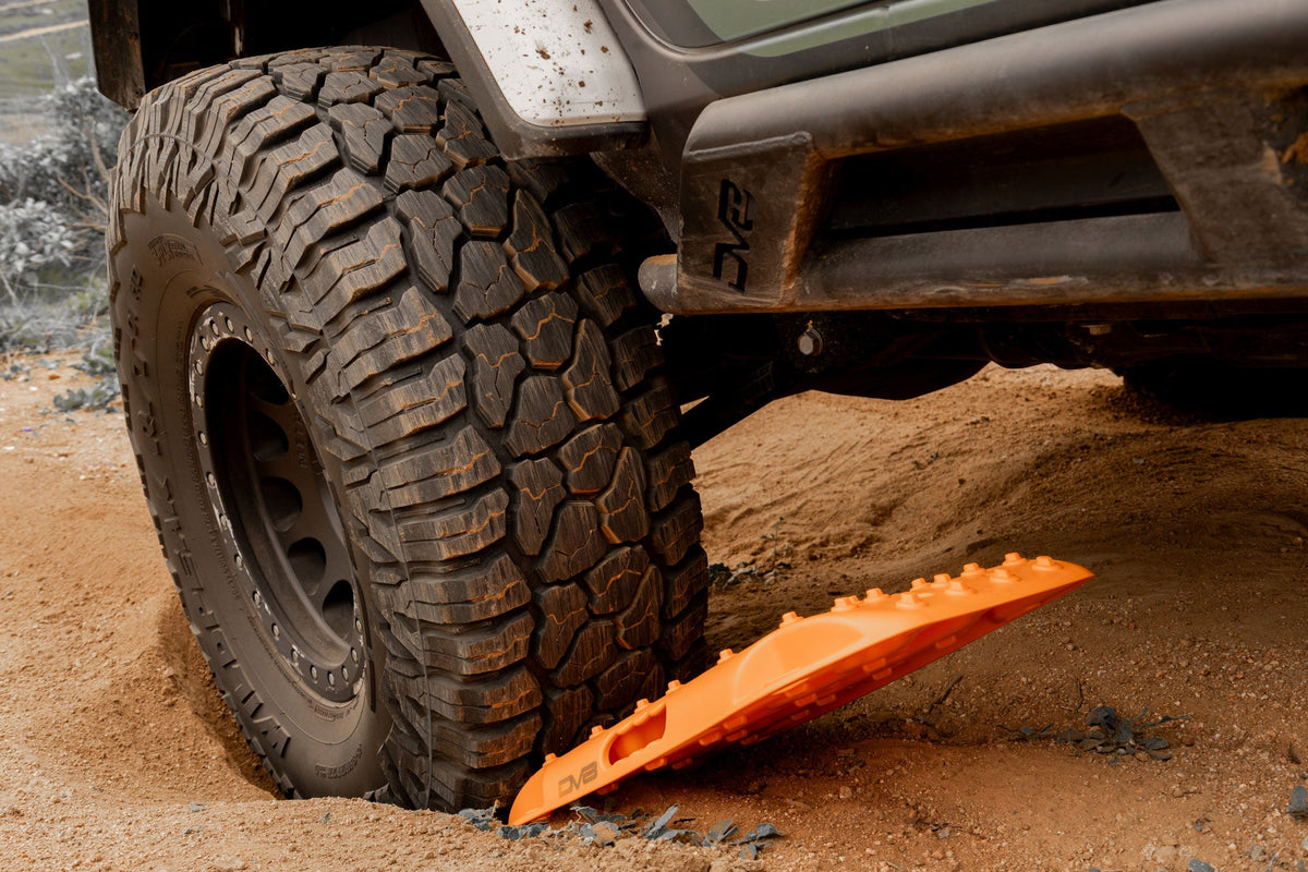 DV8 Offroad - DV8 Xtract Mini Traction Board Pair | Black or Orange - RTB2-02BK
