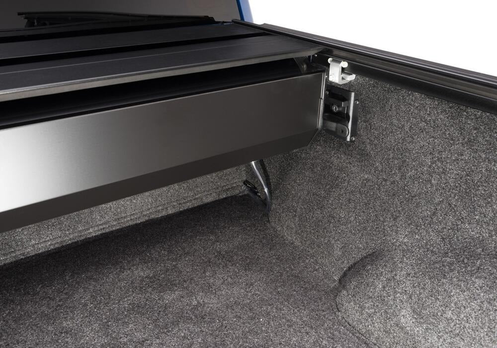 Retrax 15-up F-150 Super Crew & Super Cab (No Stake Pkt Cutout) 5.5ft Bed RetraxONE MX - 60373