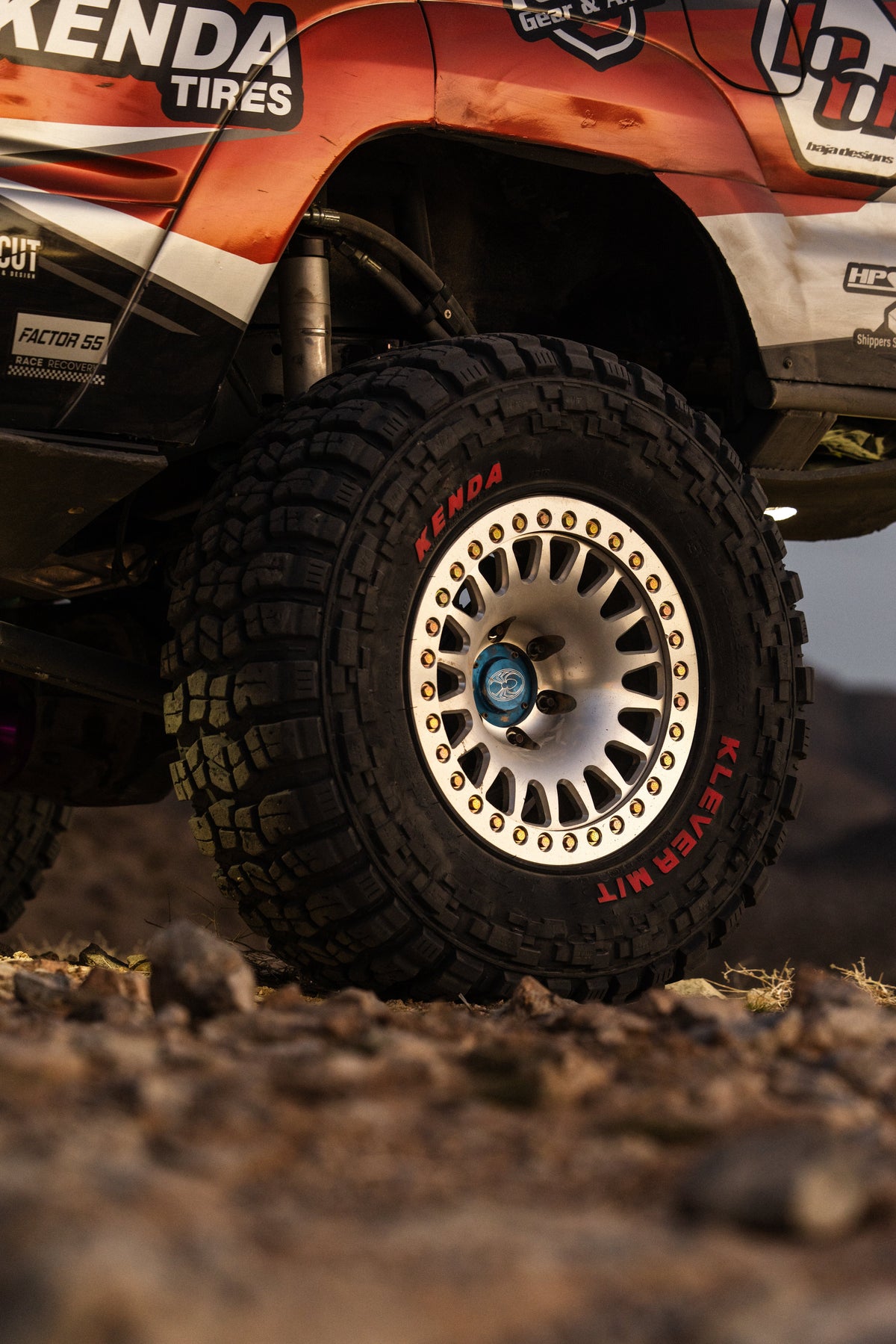 Nomad N503F Sahara Forged 17x9in / 6x135 BP / -12mm Offset / 108mm Bore