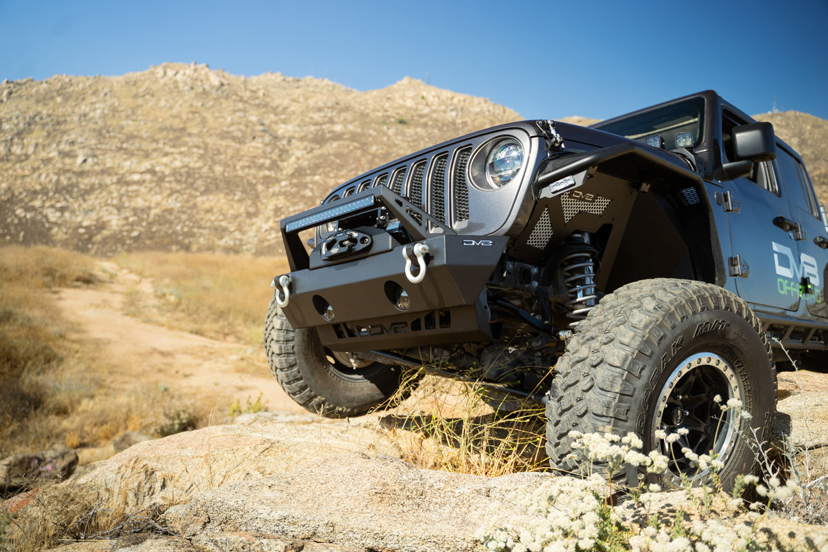 DV8 Offroad - JL/JT Front Bumper Sway-Bar Disconnect Motor Skid Plate - SPJL-02