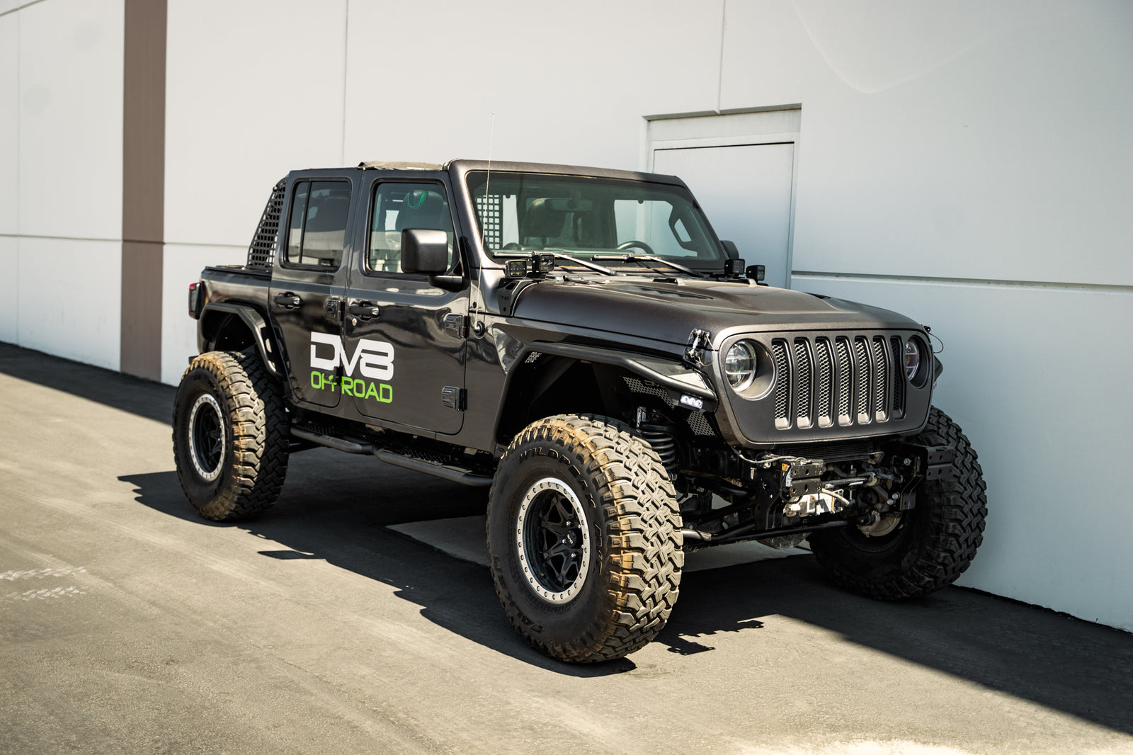 DV8 Offroad - Jeep Wrangler JL OE Plus 4-Door Side Steps - SRJL-08