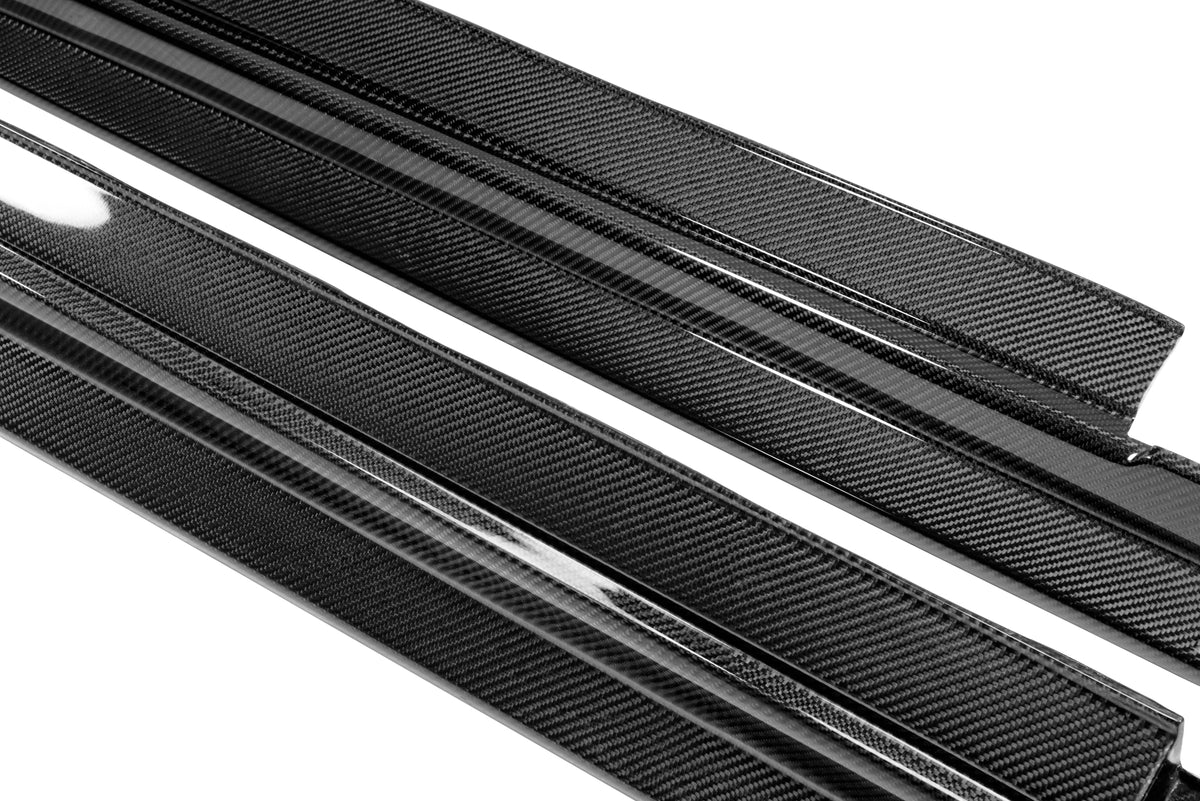 Seibon 11-13 Nissan GTR R35 VS-Style Carbon Fiber Side Skirts (Pair) - SS1113NSGTR-VS