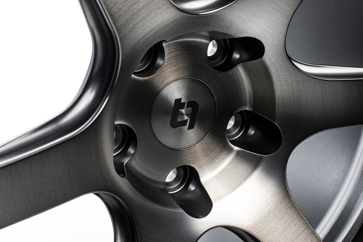 Titan 7 Flat Center Cap - Hybrid Dark Machine