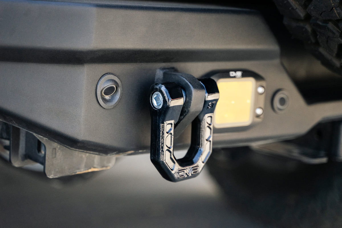DV8 Offroad - Black DV8 Elite Series D-Rings (Pair) - UNSK-01BL