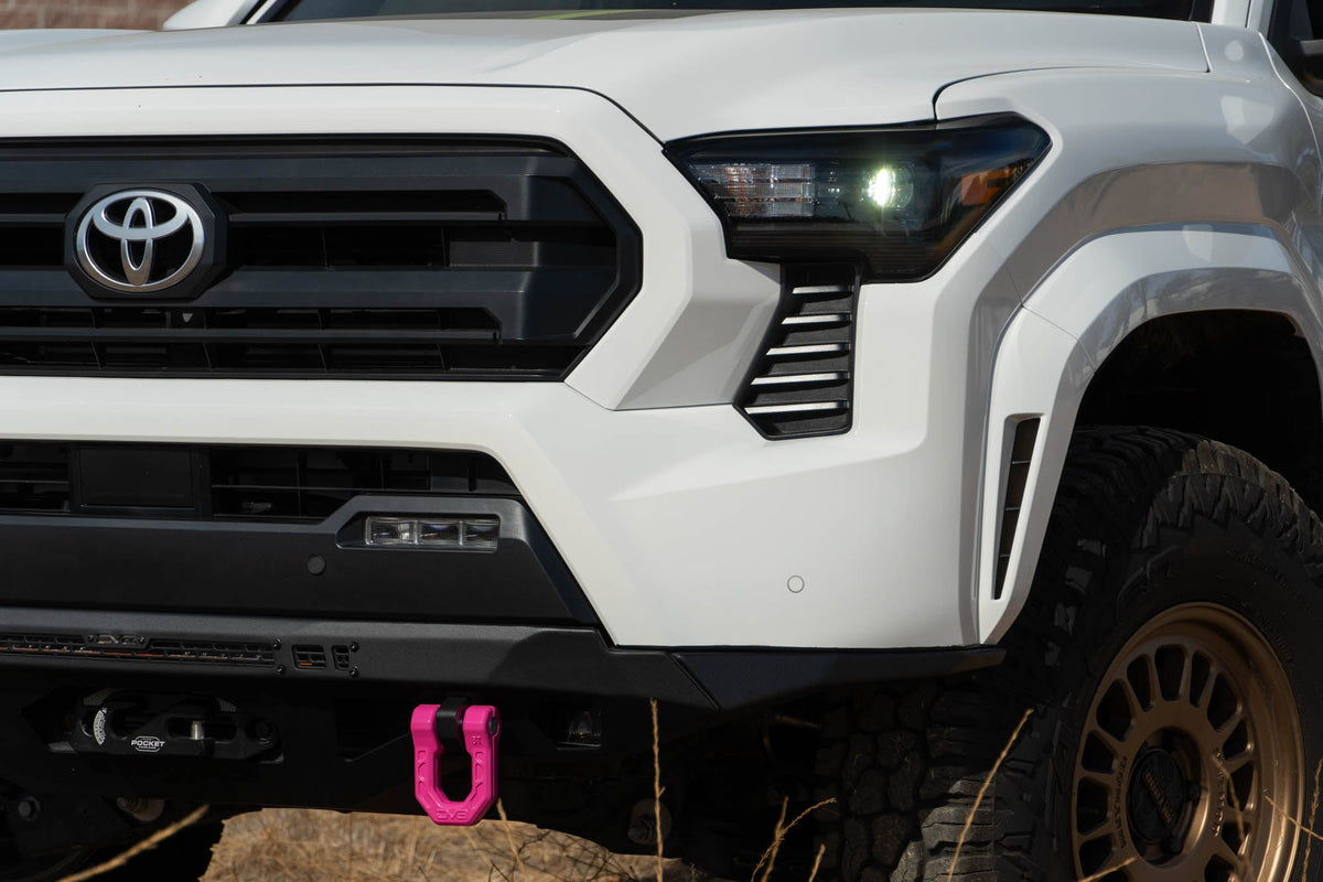 DV8 Offroad - Elite Series 3/4" D-Ring Shackles | Pair - UNSK-01PK