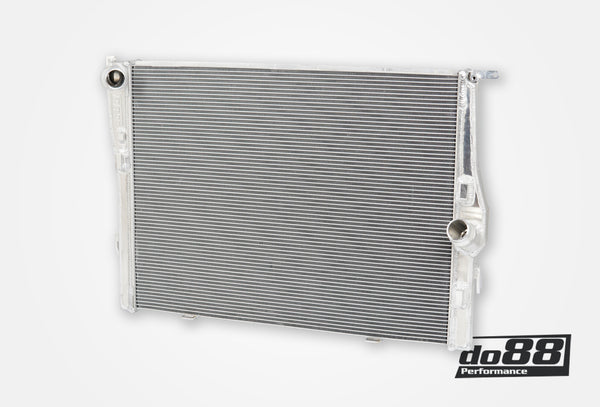 do88 - BMW M3 E90 E92 Radiator Aluminum - WC-190