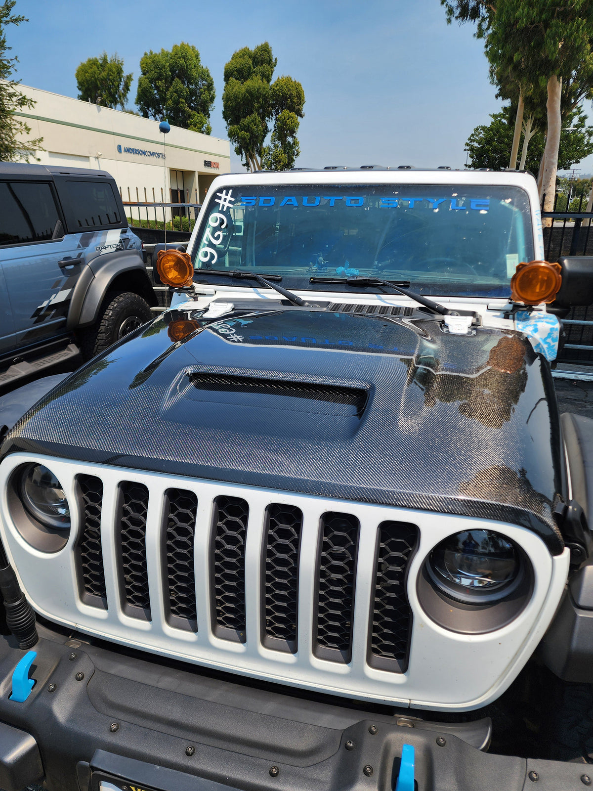 Anderson Composites 19-25 Jeep Wrangler/Gladiator Carbon Fiber Hood - MO Style - AC-HD18JPJL-MO