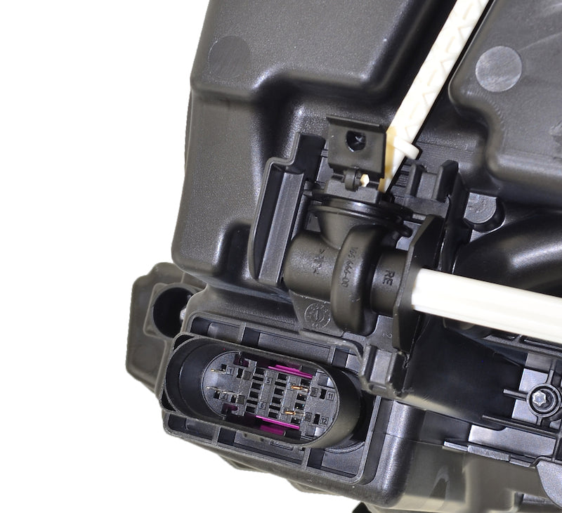 Hella Mercedes-Benz E-Class Headlamp Rh Led - 012076561