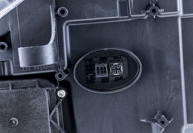 Hella 09-11 Bmw Z4 Headlamp Rh Xen W/ Afs - 009934461