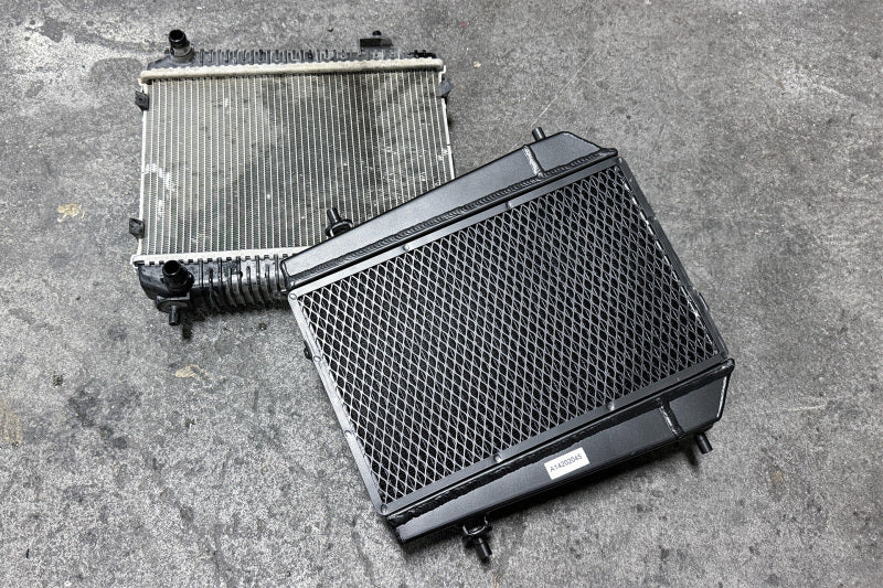 CSF BMW G8X M3/M4/M2 High-Performance Auxiliary Radiator - Single Radiator - 8321
