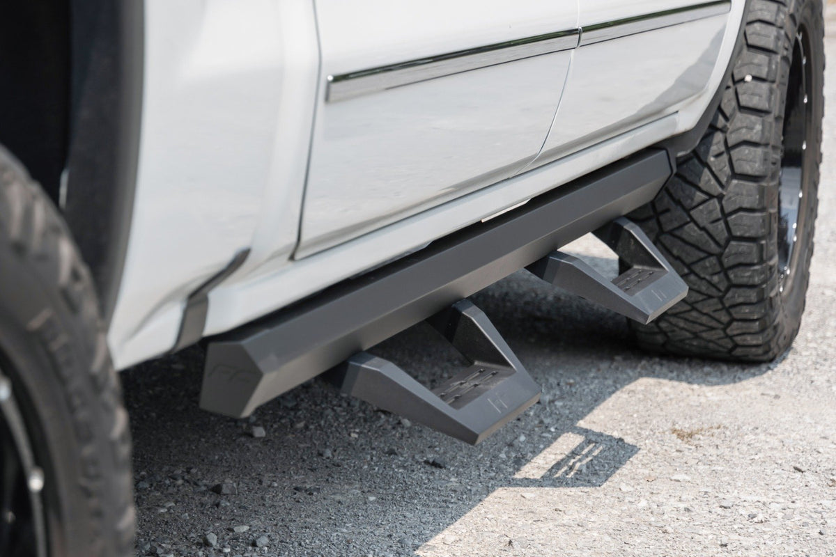 SRX2 Adj Aluminum Step | Crew Cab | Chevy/GMC 1500/2500HD/3500HD (07-18 &amp; Classic)