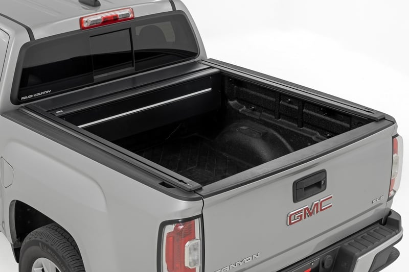 Rough Country - Powered Retractable Bed Cover - 5' Bed - Chevy/GMC Canyon/Colorado (15-26) - 51120500 by Rough Country - angl