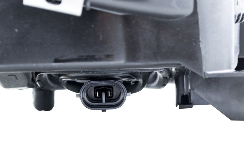 Hella 2003-2009 Mercedes-Benz E280 Fog Light Assembly Left - 008275071